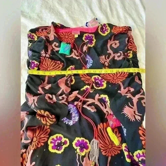 Silk Pullover Oversized Butterfly Blouse Size Medium - Picture 6 of 8